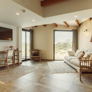 Queen Suite Sea View
